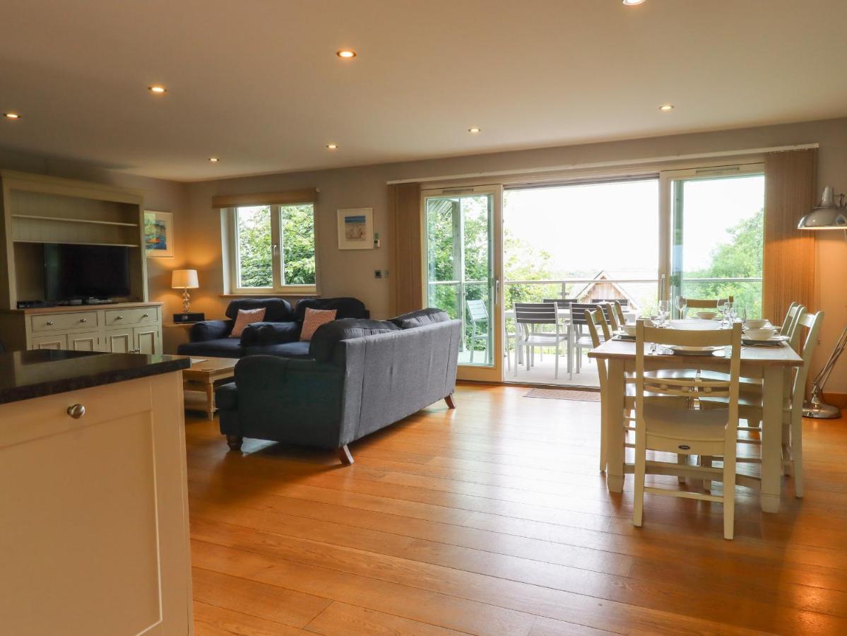 Villa Swandown, 20 Poldon Chard Exterior foto